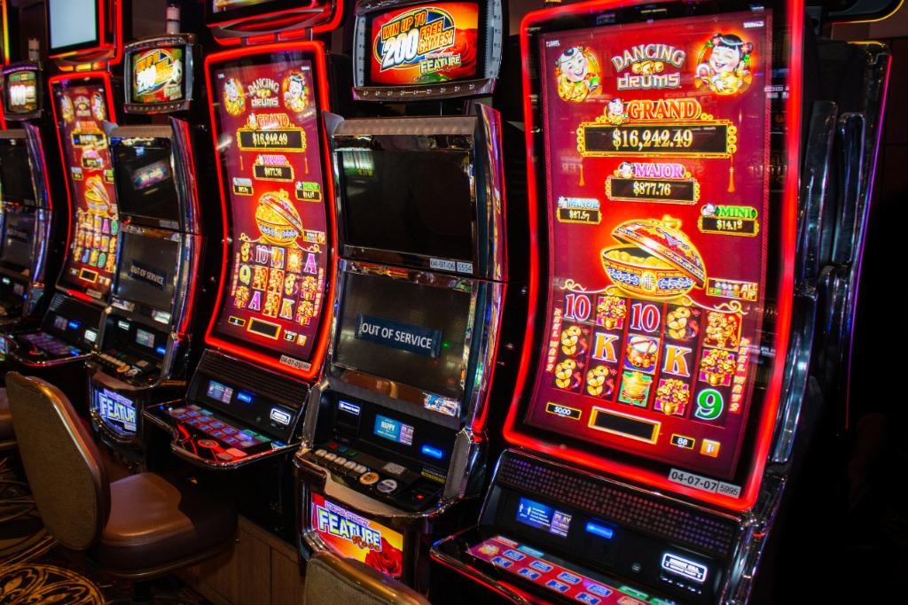 Finsk restaurant inspirert av Lappland med casinoatmosfære